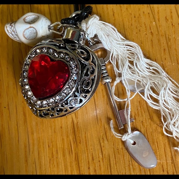 Handmade Necklace ~ Read description - Picture 2 of 5